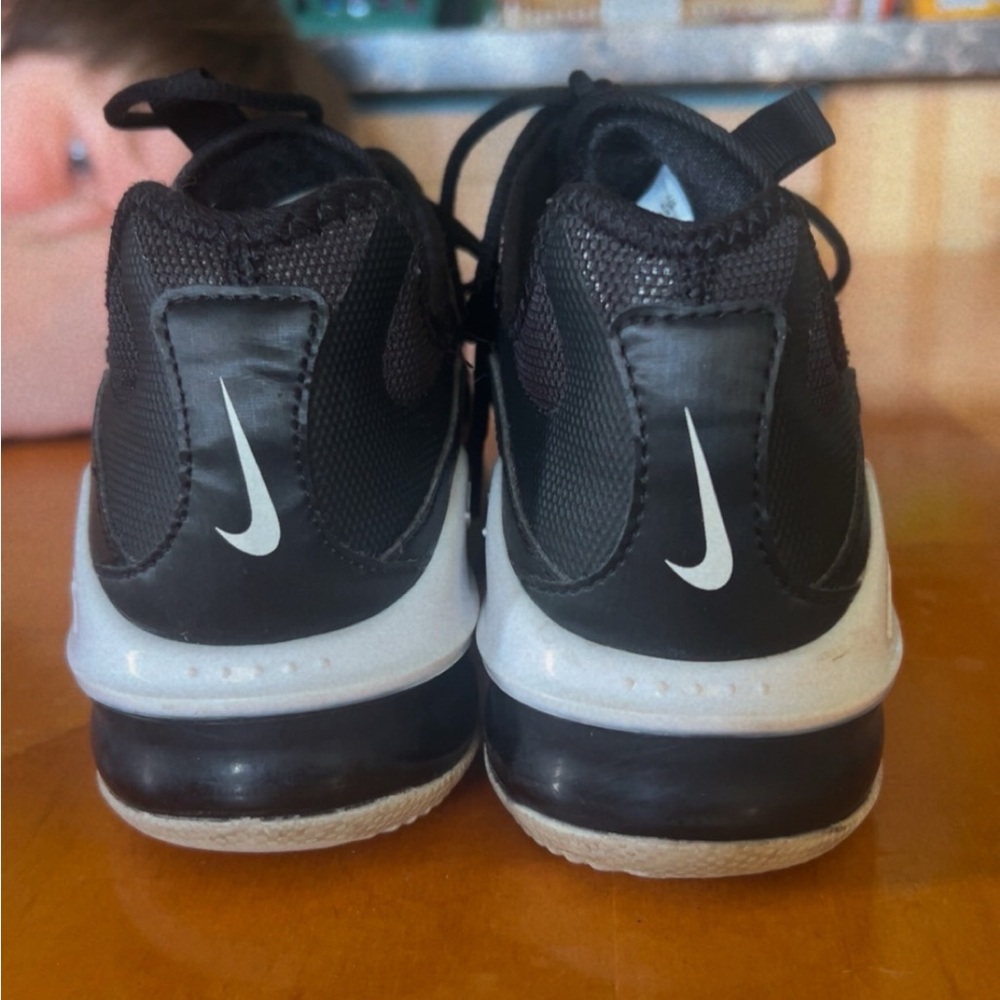 Women’s  9.5 White & Black Nike Air Max